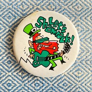 5/$25 💘 Cute Vintage Leprechaun Pin